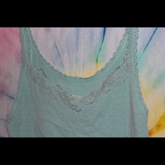 Basic Strappy Tank - Picture 2 of 2